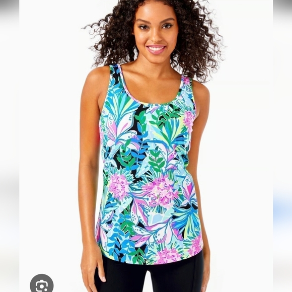 Lilly Pulitzer Tops - Lilly Pulitzer Sunray Blue Giraffe Luxletic Workout Tank Top S